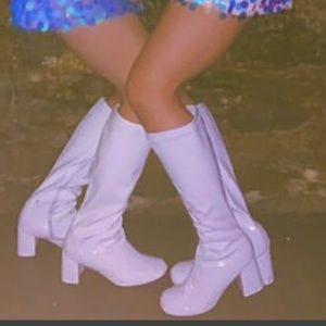 Women’s gogo boots size 9